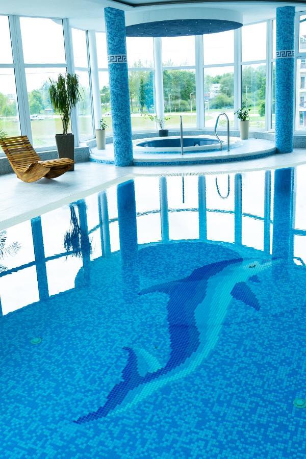 Hotel Kristály Konferencia&Wellness Ajka Esterno foto